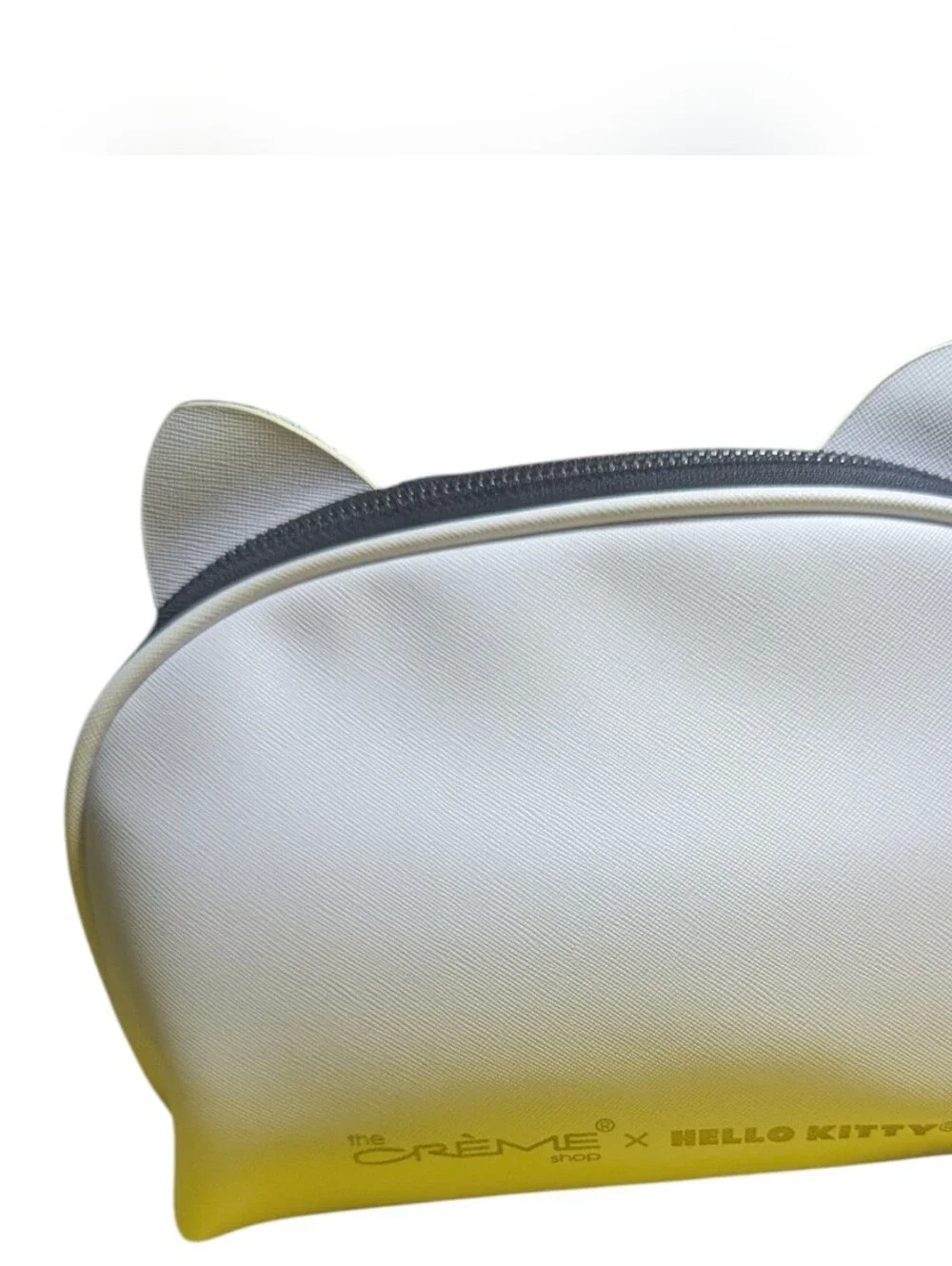 The Creme Shop Hello Kitty Cosmetic Bag White Zipper Closure